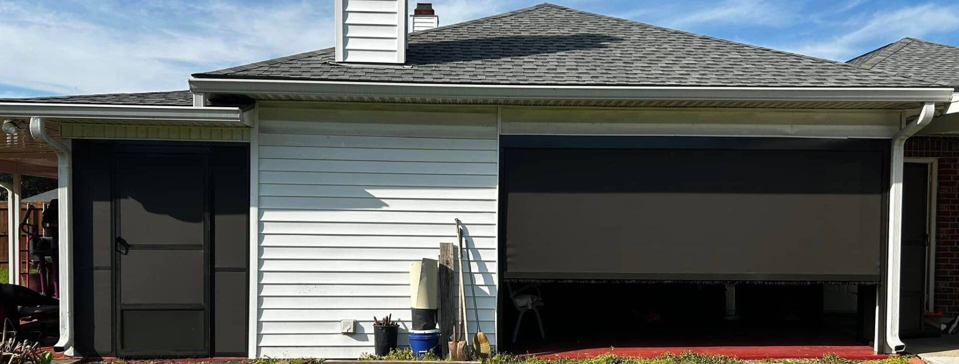 Retractable patio screens Lafayette, LA| Motorized Retractable Screens Lafayette, LA